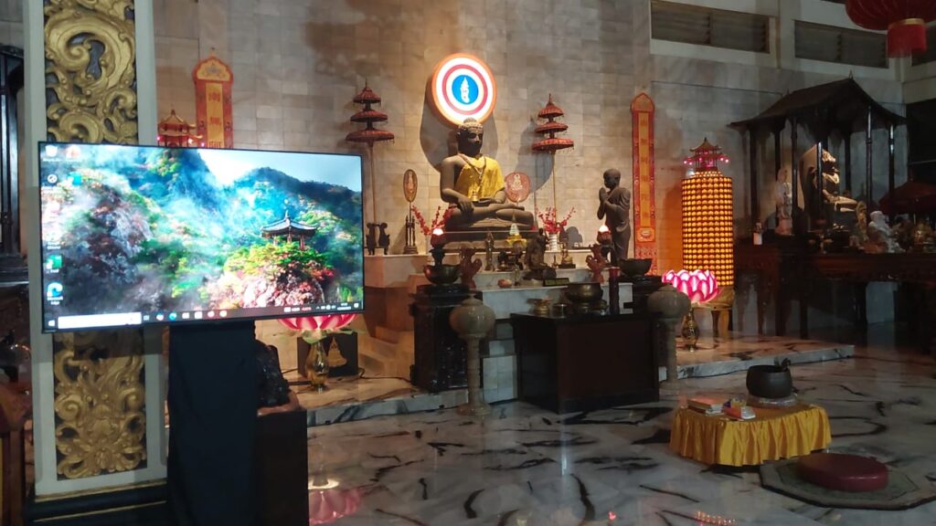 Sewa TV LED Tamatek di Surabaya – Menyediakan rental TV 32 hingga 75 inci untuk kebutuhan event, pameran, dan bisnis di wilayah Surabaya, Sidoarjo, dan Gresik.