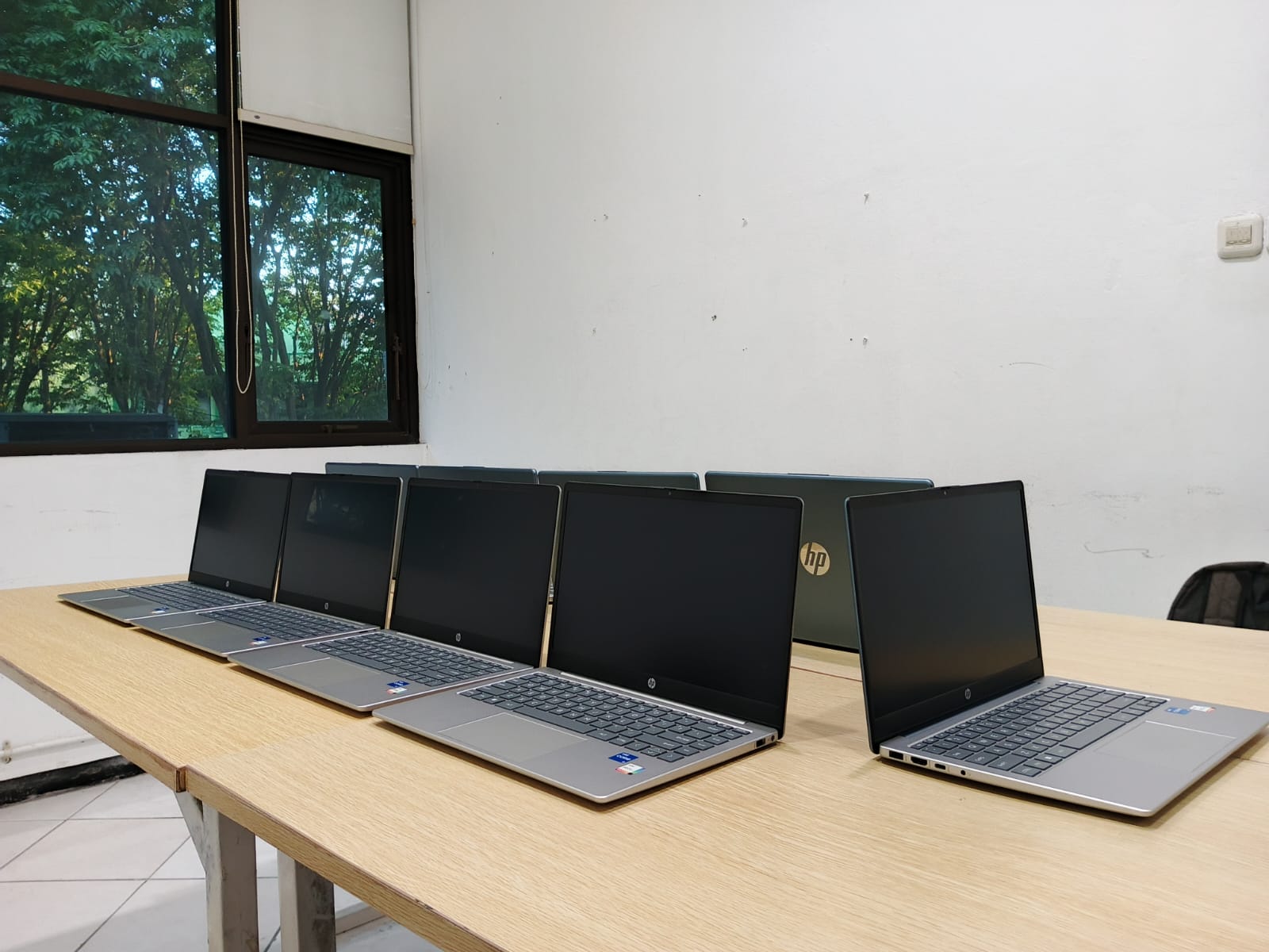 Unit laptop baru siap sewa tahunan dari PT Tata Sarana Teknologi
