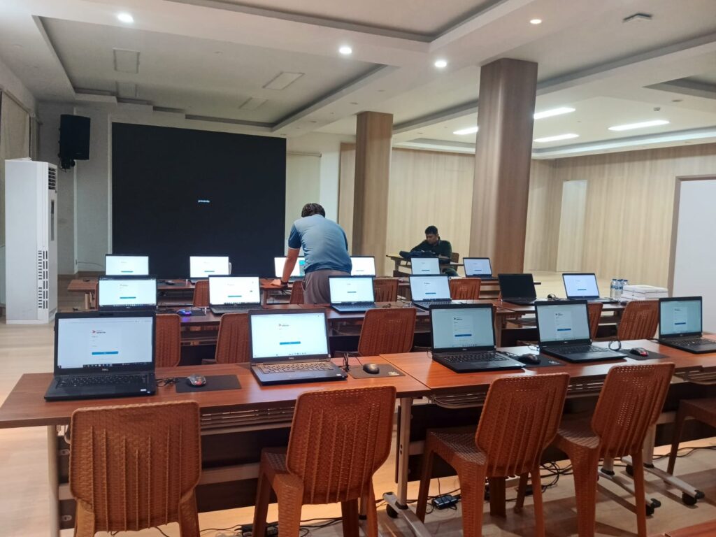 Sewa laptop untuk training